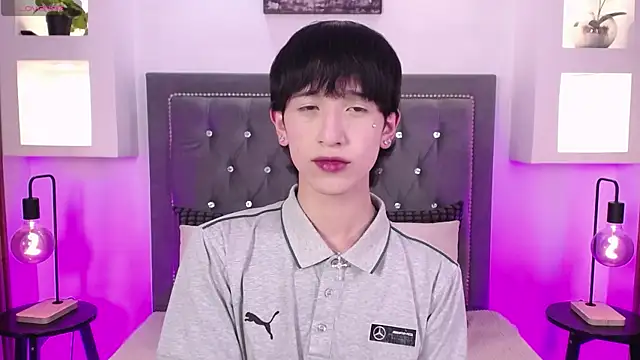 Emo Boy  online show from June 2026 08:23:01 PM