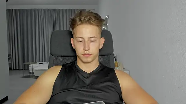 Snapshot of find0m_master chatting on October 2025 07:48:02 PM find0m master online show from October 2025 07:48:02 PM