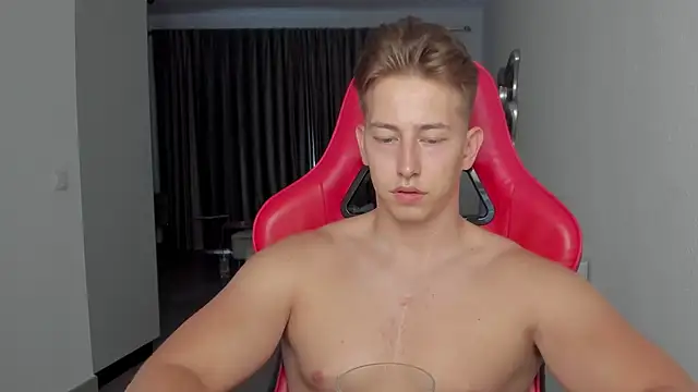 Snapshot of find0m_master chatting on October 2025 06:08:01 PM find0m master online show from October 2025 06:08:01 PM