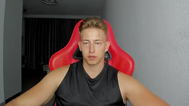 Snapshot of find0m_master chatting on October 2025 09:15:02 PM find0m master online show from October 2025 09:15:02 PM