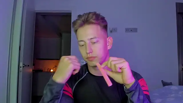 find0m master online show from December 2025 09:45:01 PM