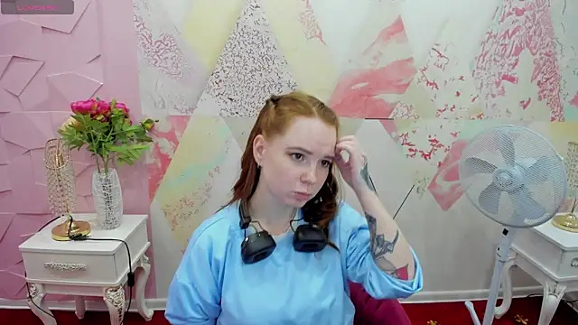 Snapshot of Vika_berry5 chatting on October 2025 08:56:02 AM Vika berry5 online show from October 2025 08:56:02 AM