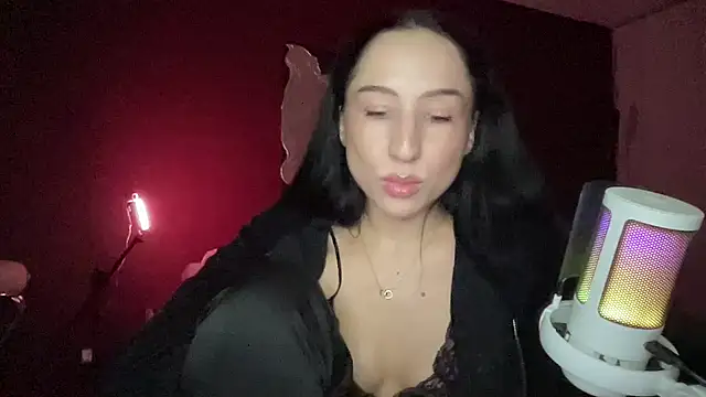 Snapshot of Lorimaki chatting on February 2026 02:45:01 AM Lorimaki online show from February 2026 02:45:01 AM