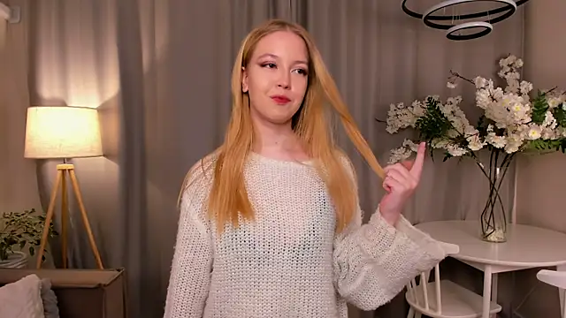 Snapshot of TinaStevenson chatting on October 2025 09:48:01 PM TinaStevenson online show from October 2025 09:48:01 PM