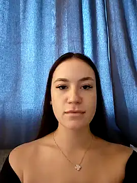 Snapshot of MayaGlow chatting on November 2025 06:00:02 AM MayaGlow online show from November 2025 06:00:02 AM