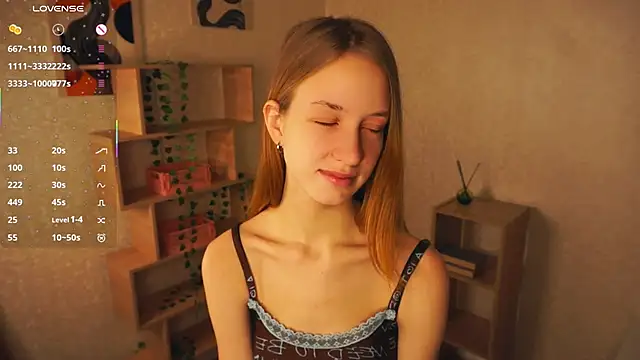 Snapshot of IveyColley chatting on December 2025 07:13:02 AM IveyColley online show from December 2025 07:13:02 AM