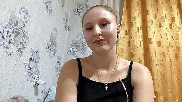 Snapshot of AlexisBaIler chatting on October 2025 11:52:01 AM AlexisBaIler online show from October 2025 11:52:01 AM