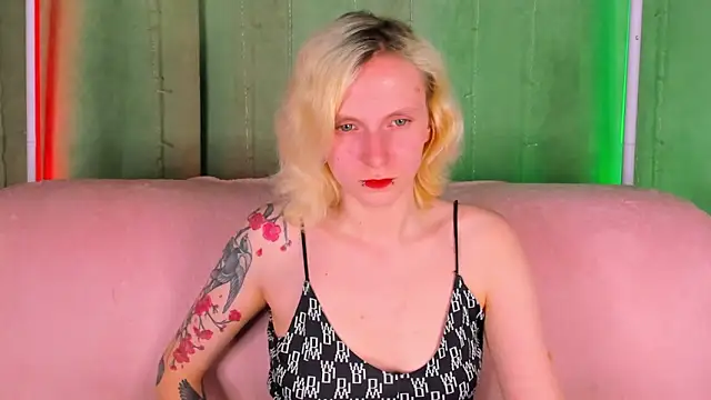 LikiLips online show from May 2026 08:30:02 AM