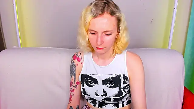 LikiLips online show from June 2026 02:24:02 AM