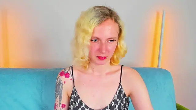 LikiLips online show from June 2026 02:03:01 AM