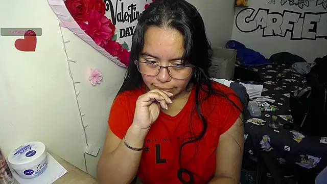 Miss  kendra  online show from June 2026 12:22:01 PM
