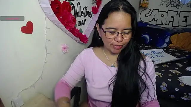 Miss  kendra  online show from August 2026 12:30:02 PM