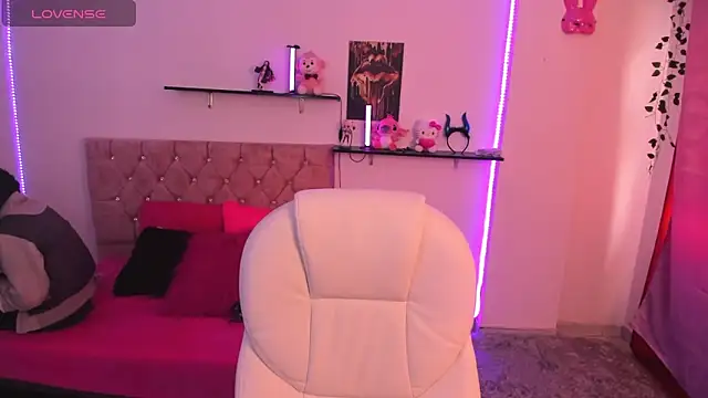 Snapshot of thianahorny chatting on October 2025 12:34:02 PM thianahorny online show from October 2025 12:34:02 PM