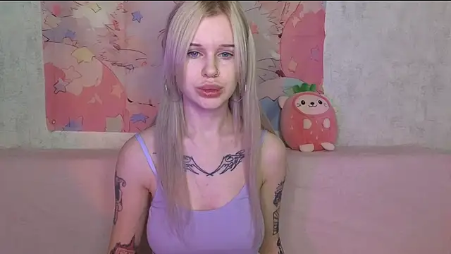 HoneyGold  online show from December 2025 04:18:02 AM