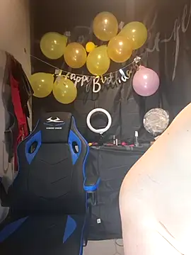 Snapshot of GeilesLuder36 chatting on November 2025 08:46:01 AM GeilesLuder36 online show from November 2025 08:46:01 AM