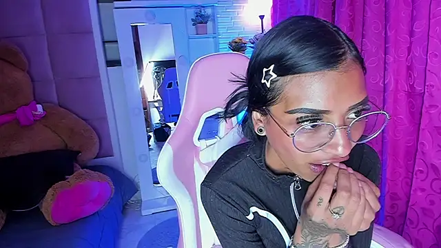 KarlaSlutSkinny   online show from March 2026 08:25:01 PM