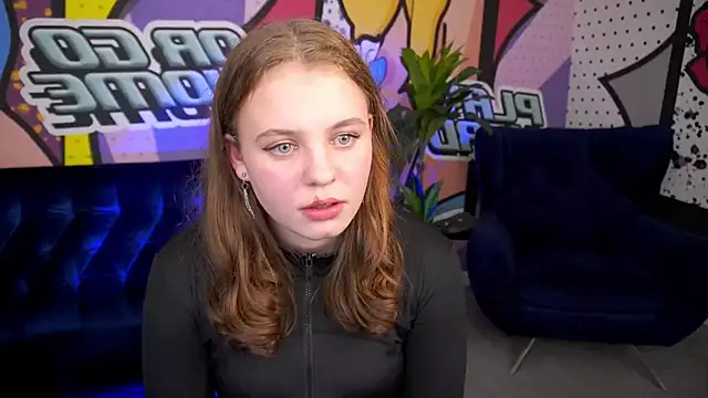 Snapshot of SnowWhiti chatting on October 2025 02:20:01 PM SnowWhiti online show from October 2025 02:20:01 PM