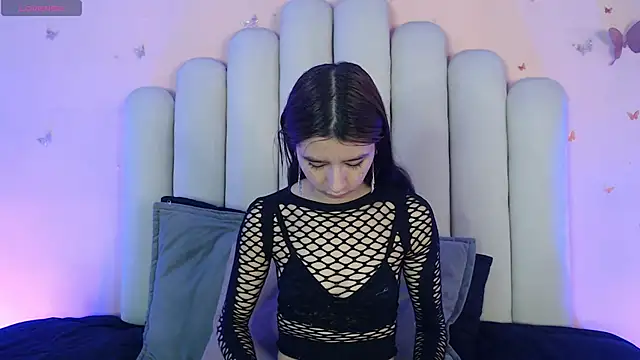 Snapshot of SweetRenata_ chatting on November 2025 12:04:02 PM SweetRenata online show from November 2025 12:04:02 PM