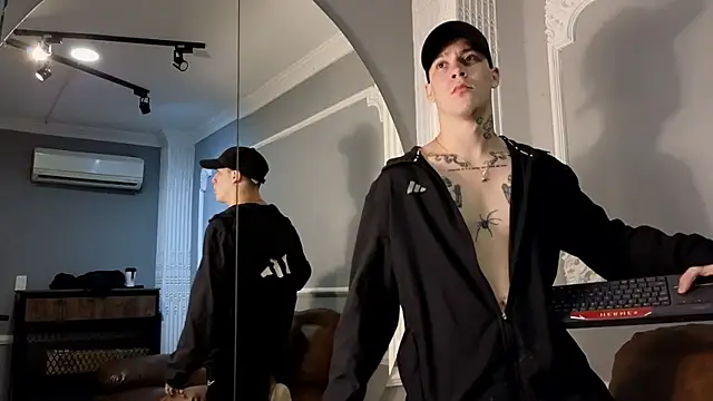 Snapshot of JacobRhude_ chatting on October 2025 12:39:02 PM JacobRhude online show from October 2025 12:39:02 PM