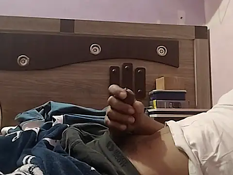 vickymtrb online show from November 2025 07:12:01 PM