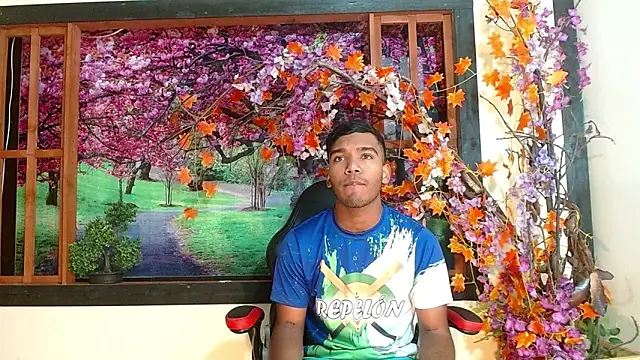 Snapshot of Yeinner_ chatting on October 2025 07:22:01 PM Yeinner online show from October 2025 07:22:01 PM