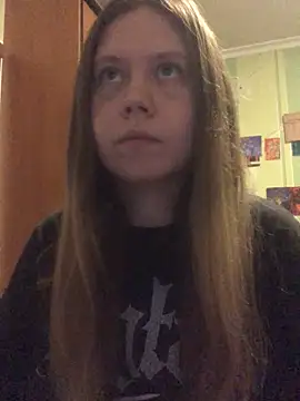 Snapshot of LunaVirelle chatting on February 2026 05:03:01 PM LunaVirelle online show from February 2026 05:03:01 PM