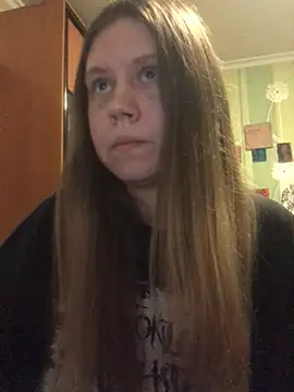 Snapshot of LunaVirelle chatting on April 2026 06:28:01 PM LunaVirelle online show from April 2026 06:28:01 PM