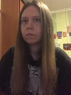 Snapshot of LunaVirelle chatting on April 2026 08:09:02 PM LunaVirelle online show from April 2026 08:09:02 PM