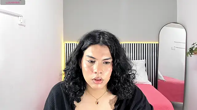 Snapshot of Little_Alli chatting on October 2025 07:47:02 PM Little Alli online show from October 2025 07:47:02 PM