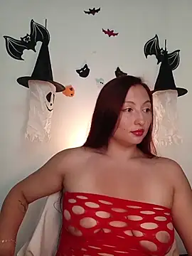 Snapshot of Scarlet_Aura chatting on October 2025 11:39:02 PM Scarlet Aura online show from October 2025 11:39:02 PM