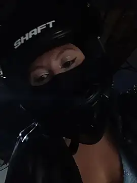 Snapshot of Scarlet_Aura chatting on November 2025 11:05:01 PM Scarlet Aura online show from November 2025 11:05:01 PM