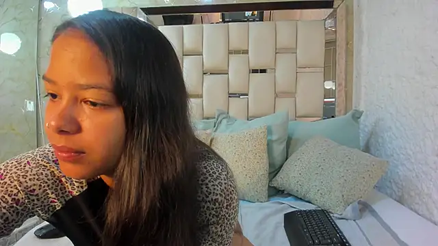 Snapshot of kaorybliss chatting on October 2025 12:05:02 PM kaorybliss online show from October 2025 12:05:02 PM