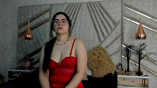 RousseWalker online show from October 2025 08:48:02 PM