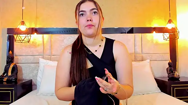 RousseWalker online show from November 2025 12:28:01 PM