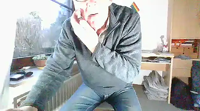 Snapshot of super-snoopy chatting on December 2024 03:00:02 PM super-snoopy online show from December 2024 03:00:02 PM