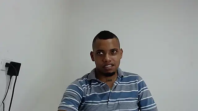 Snapshot of drako_monster chatting on November 2025 10:09:02 PM drako monster online show from November 2025 10:09:02 PM