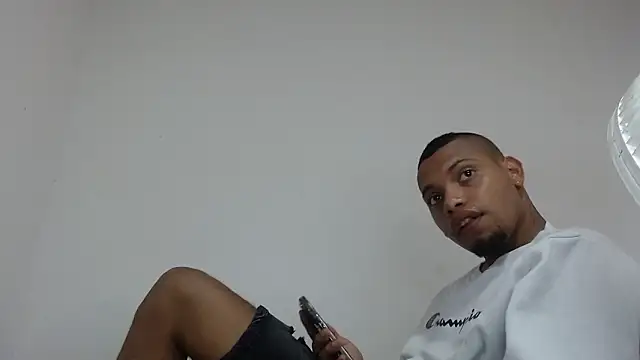 Snapshot of drako_monster chatting on February 2026 09:55:02 PM drako monster online show from February 2026 09:55:02 PM