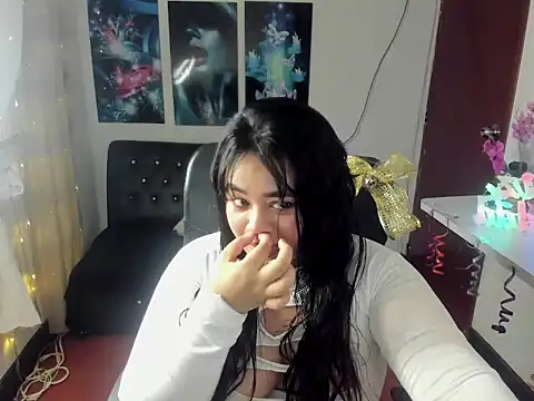 Snapshot of oliviia_cute chatting on November 2025 05:50:02 AM oliviia cute online show from November 2025 05:50:02 AM