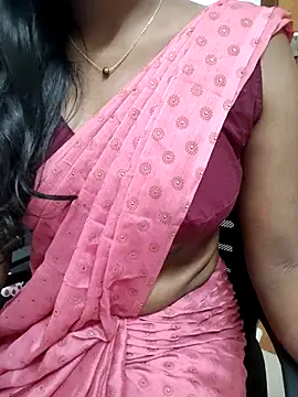 Snapshot of Tamilmallu-duskygirl03 chatting on April 2026 07:45:01 AM Tamilmallu-duskygirl03 online show from April 2026 07:45:01 AM