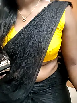 Snapshot of Tamilmallu-duskygirl03 chatting on April 2026 05:33:02 AM Tamilmallu-duskygirl03 online show from April 2026 05:33:02 AM