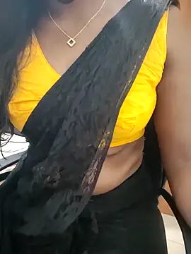 Snapshot of Tamilmallu-duskygirl03 chatting on April 2026 05:01:02 AM Tamilmallu-duskygirl03 online show from April 2026 05:01:02 AM