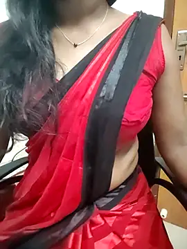 Snapshot of Tamilmallu-duskygirl03 chatting on April 2026 06:20:01 AM Tamilmallu-duskygirl03 online show from April 2026 06:20:01 AM