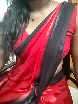 Snapshot of Tamilmallu-duskygirl03 chatting on May 2026 05:01:02 AM Tamilmallu-duskygirl03 online show from May 2026 05:01:02 AM