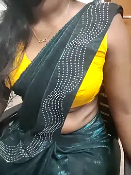 Snapshot of Tamilmallu-duskygirl03 chatting on May 2026 05:36:02 AM Tamilmallu-duskygirl03 online show from May 2026 05:36:02 AM