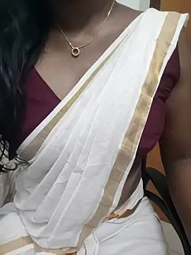 Snapshot of Tamilmallu-duskygirl03 chatting on May 2026 05:05:02 AM Tamilmallu-duskygirl03 online show from May 2026 05:05:02 AM