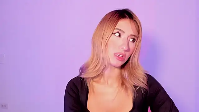 Snapshot of Ashleyroys_111 chatting on October 2025 02:28:01 PM Ashleyroys 111 online show from October 2025 02:28:01 PM