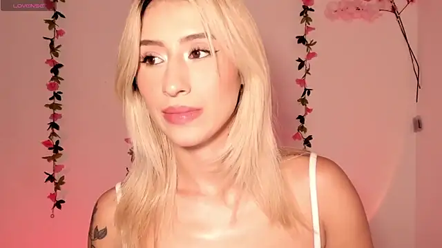 Ashleyroys 111 online show from May 2026 09:20:02 PM