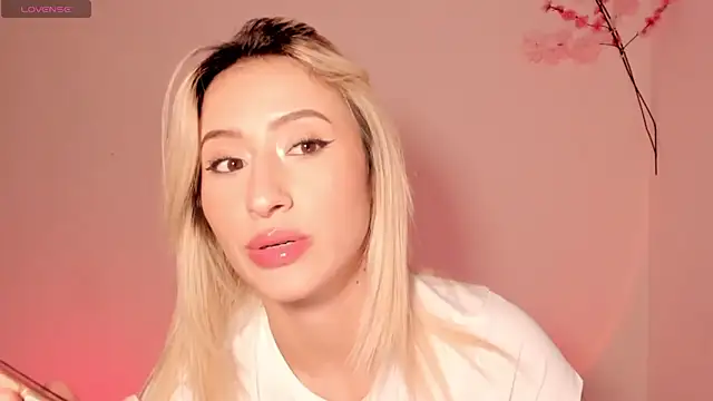 Ashleyroys 111 online show from May 2026 08:14:01 PM