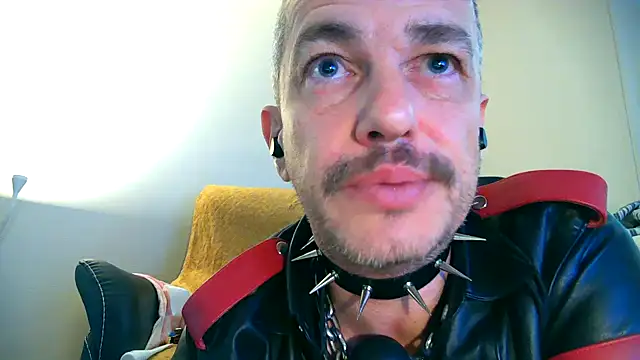 Snapshot of Nyctalopie8579 chatting on November 2025 11:19:01 AM Nyctalopie8579 online show from November 2025 11:19:01 AM