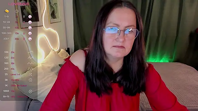 hottyannaa online show from November 2025 03:06:02 AM